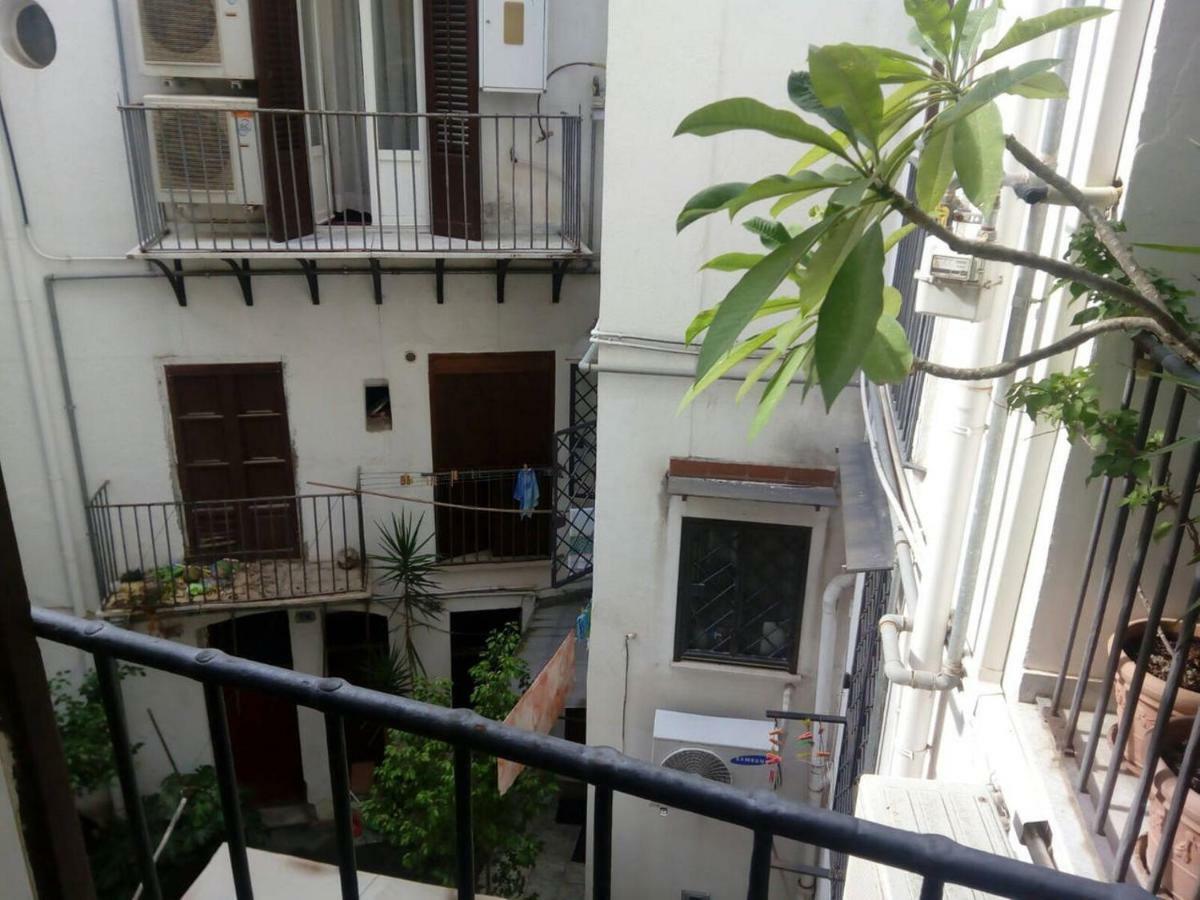 Casa Tea: Nel Cuore Del Centro Storico Palermo Exterior foto