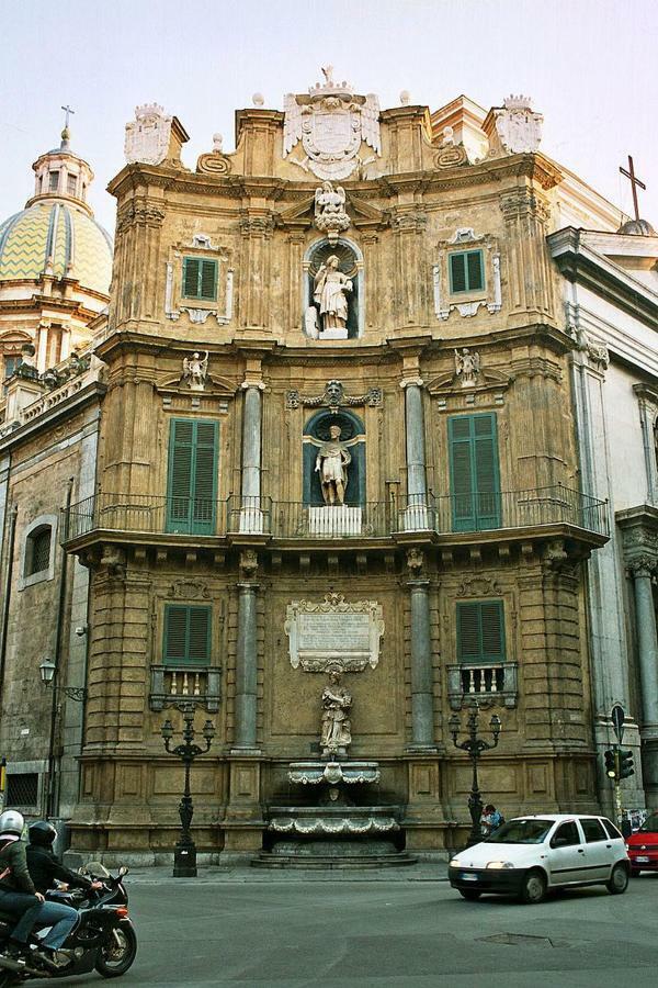 Casa Tea: Nel Cuore Del Centro Storico Palermo Exterior foto